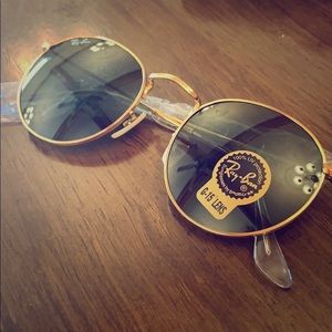 round ray bans g-15